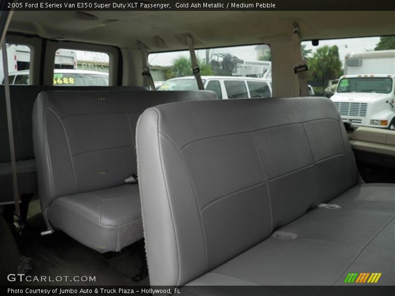 Gold Ash Metallic / Medium Pebble 2005 Ford E Series Van E350 Super Duty XLT Passenger