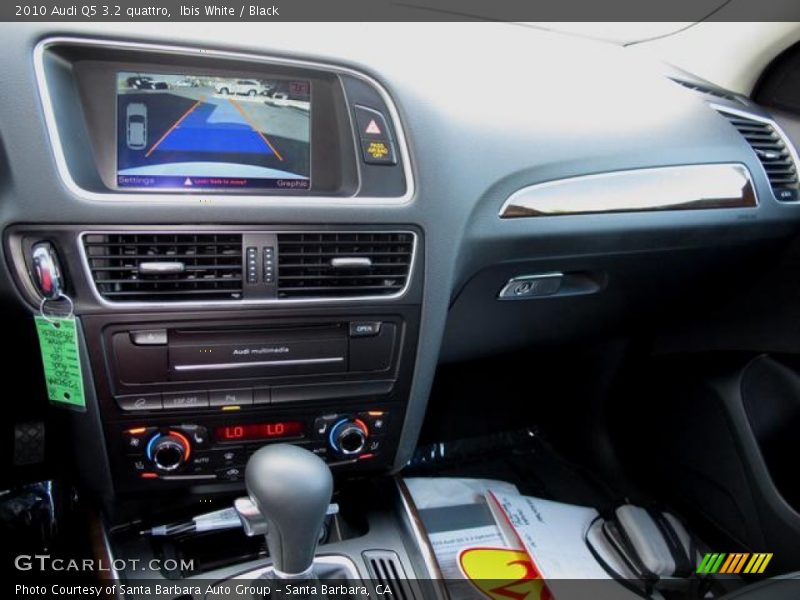 Ibis White / Black 2010 Audi Q5 3.2 quattro