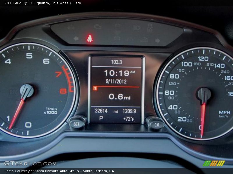 Ibis White / Black 2010 Audi Q5 3.2 quattro