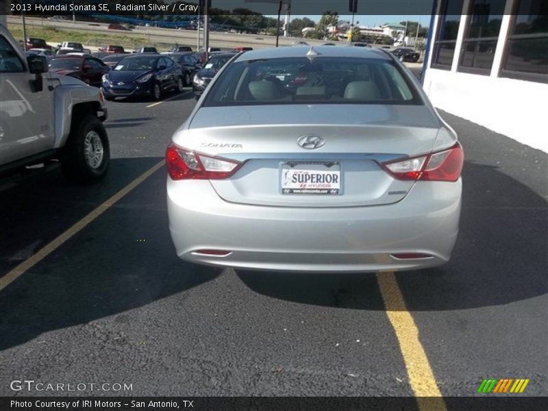 Radiant Silver / Gray 2013 Hyundai Sonata SE