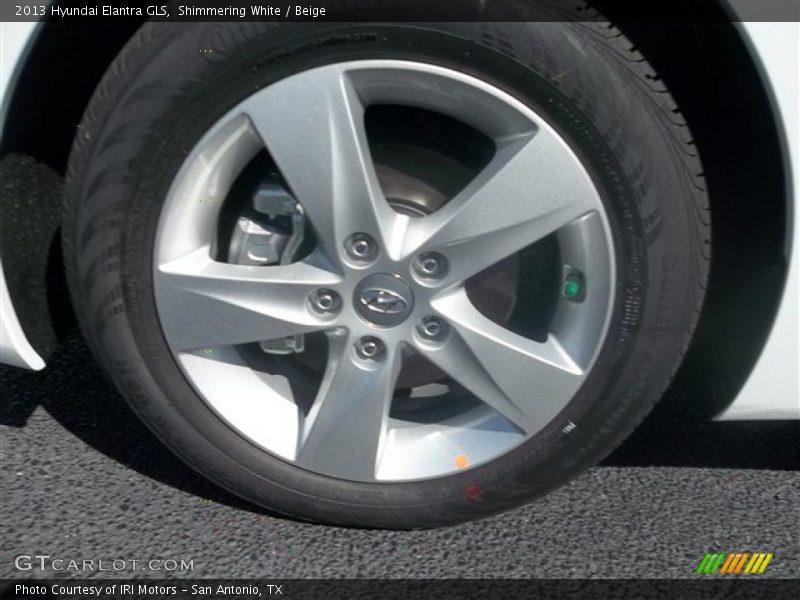 Shimmering White / Beige 2013 Hyundai Elantra GLS