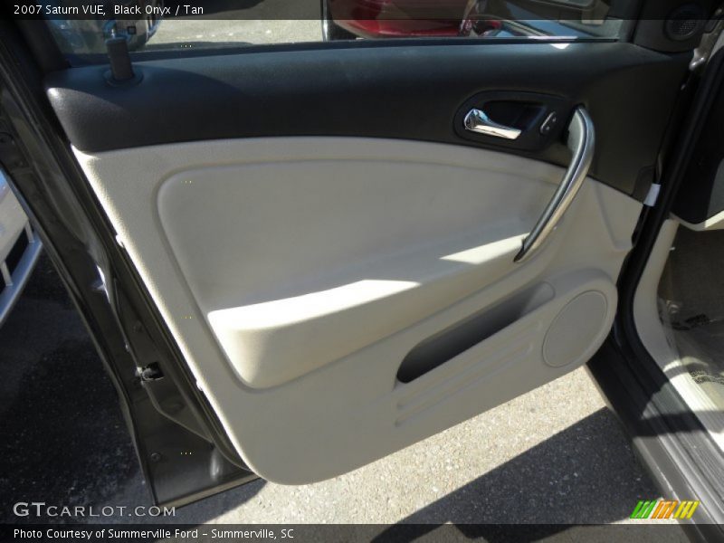 Black Onyx / Tan 2007 Saturn VUE