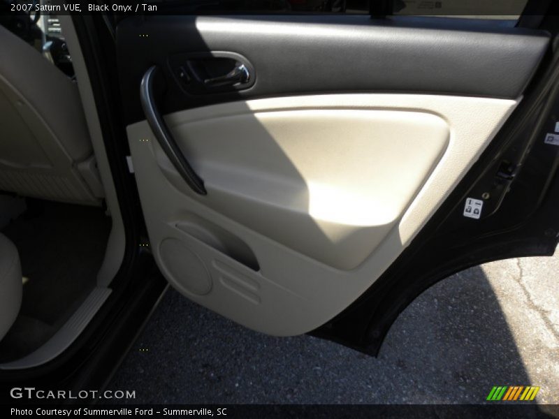 Black Onyx / Tan 2007 Saturn VUE
