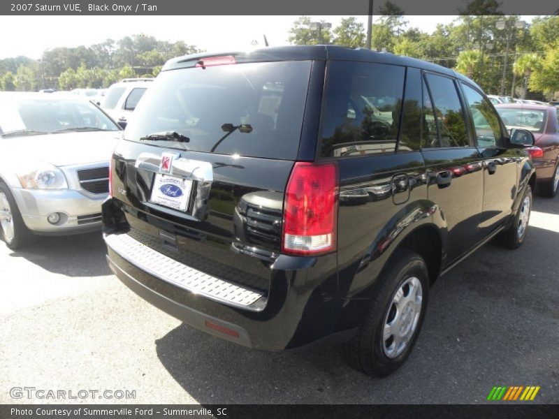 Black Onyx / Tan 2007 Saturn VUE