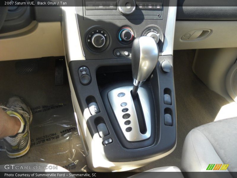 Black Onyx / Tan 2007 Saturn VUE
