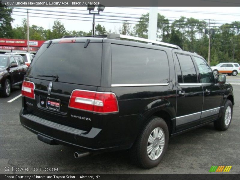 Black / Charcoal 2007 Lincoln Navigator L Luxury 4x4