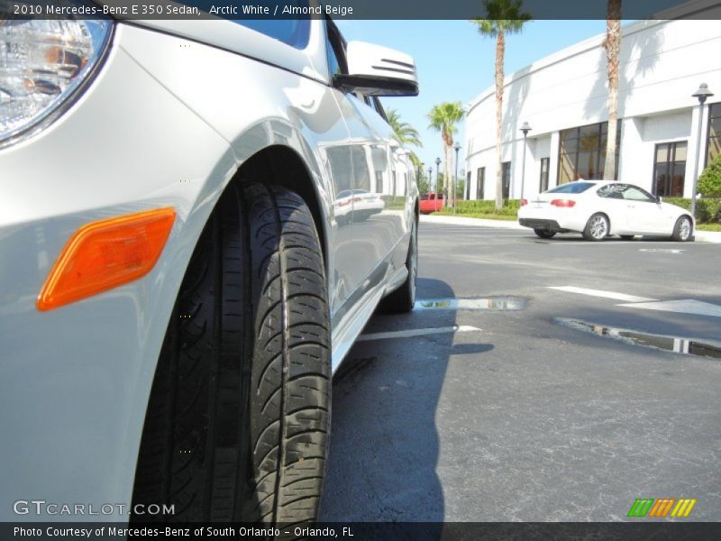 Arctic White / Almond Beige 2010 Mercedes-Benz E 350 Sedan