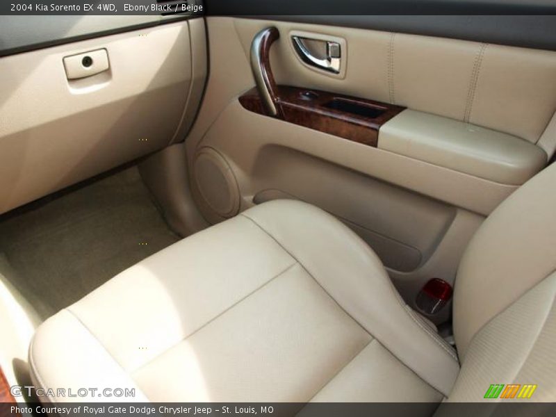 Ebony Black / Beige 2004 Kia Sorento EX 4WD