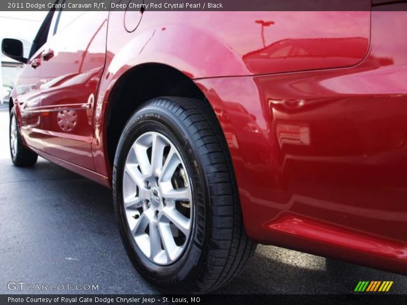 Deep Cherry Red Crystal Pearl / Black 2011 Dodge Grand Caravan R/T