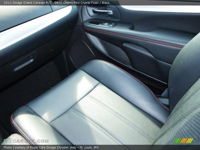 Deep Cherry Red Crystal Pearl / Black 2011 Dodge Grand Caravan R/T