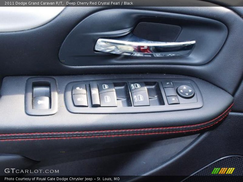 Deep Cherry Red Crystal Pearl / Black 2011 Dodge Grand Caravan R/T