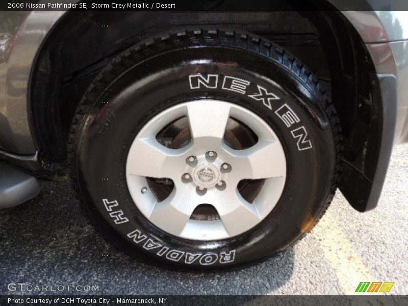 Storm Grey Metallic / Desert 2006 Nissan Pathfinder SE