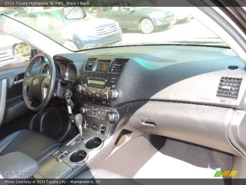 Black / Black 2010 Toyota Highlander SE 4WD