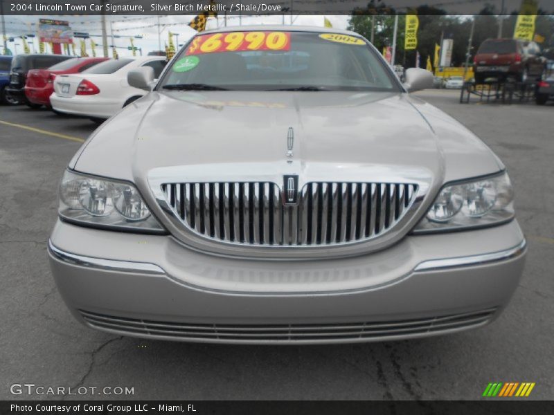 Silver Birch Metallic / Shale/Dove 2004 Lincoln Town Car Signature