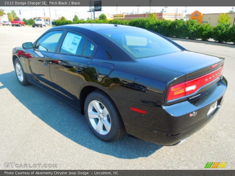 Pitch Black / Black 2013 Dodge Charger SE