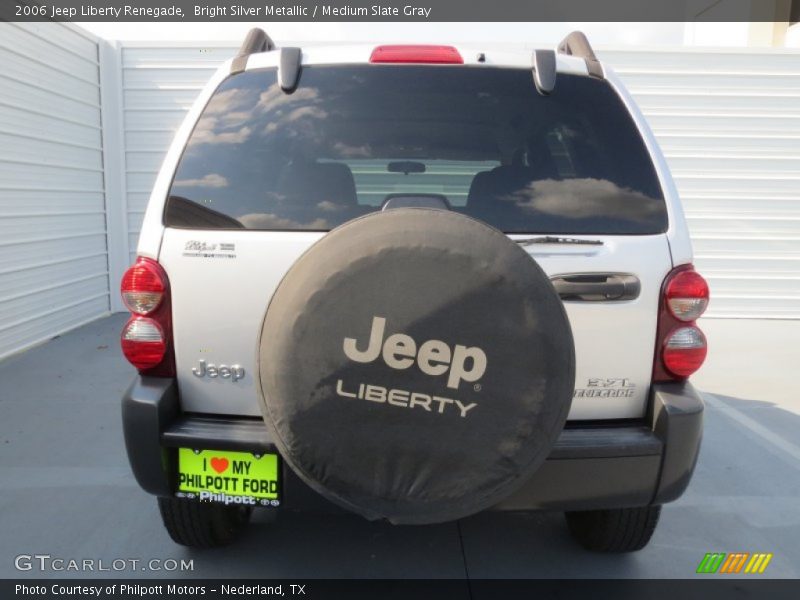 Bright Silver Metallic / Medium Slate Gray 2006 Jeep Liberty Renegade