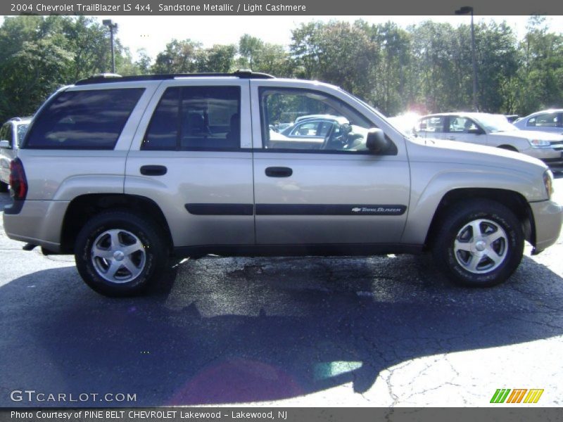 Sandstone Metallic / Light Cashmere 2004 Chevrolet TrailBlazer LS 4x4