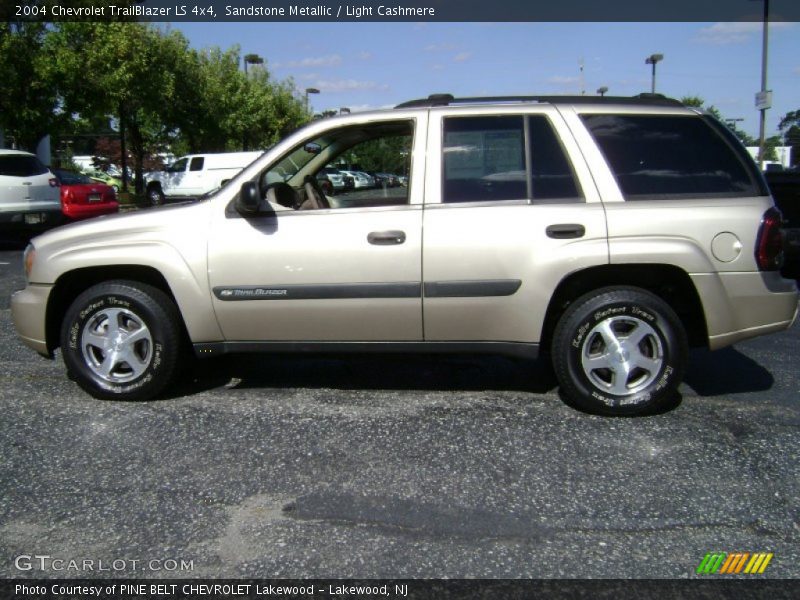 Sandstone Metallic / Light Cashmere 2004 Chevrolet TrailBlazer LS 4x4