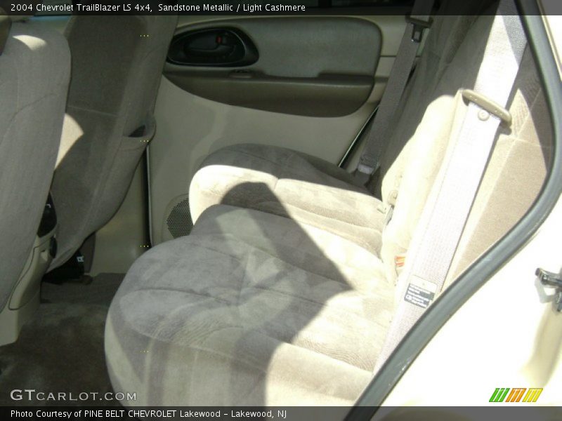 Sandstone Metallic / Light Cashmere 2004 Chevrolet TrailBlazer LS 4x4