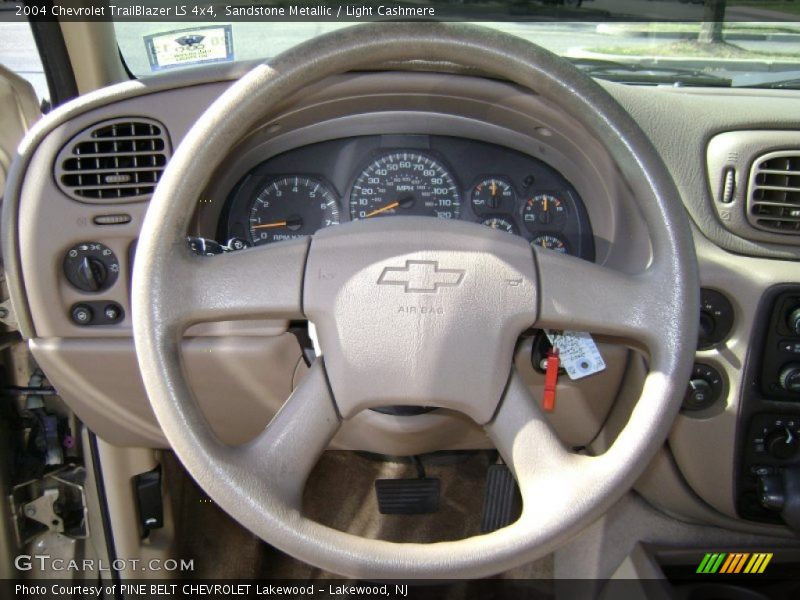 Sandstone Metallic / Light Cashmere 2004 Chevrolet TrailBlazer LS 4x4