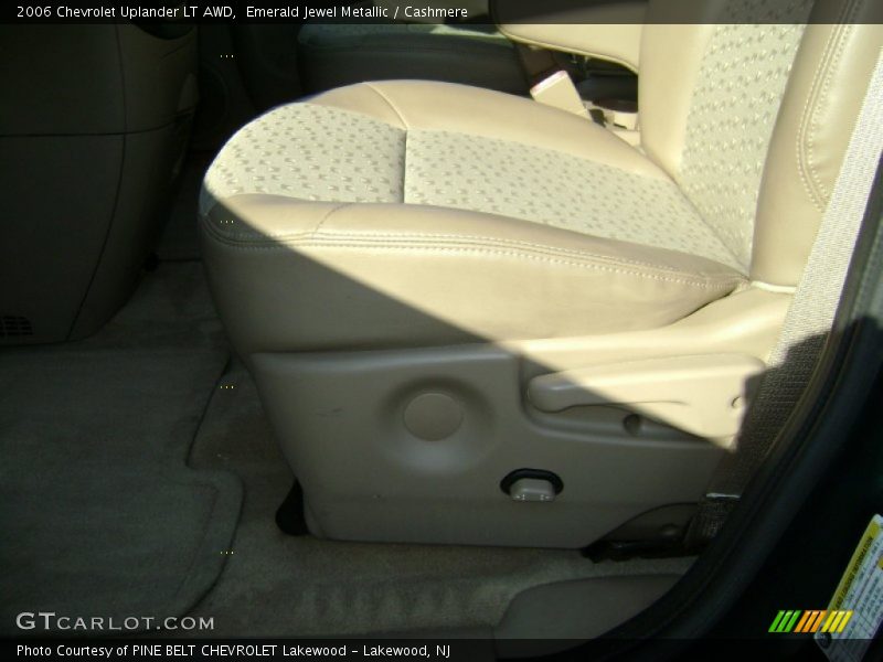Emerald Jewel Metallic / Cashmere 2006 Chevrolet Uplander LT AWD