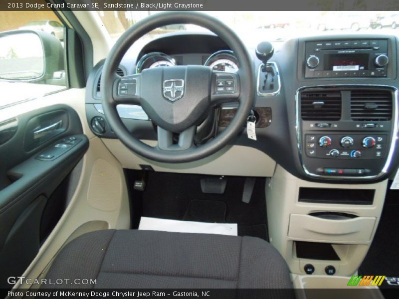 Sandstone / Black/Light Graystone 2013 Dodge Grand Caravan SE