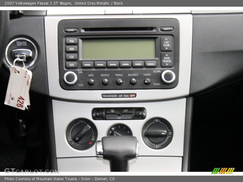 Controls of 2007 Passat 2.0T Wagon