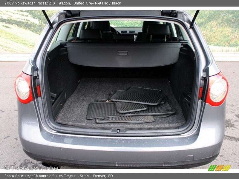  2007 Passat 2.0T Wagon Trunk