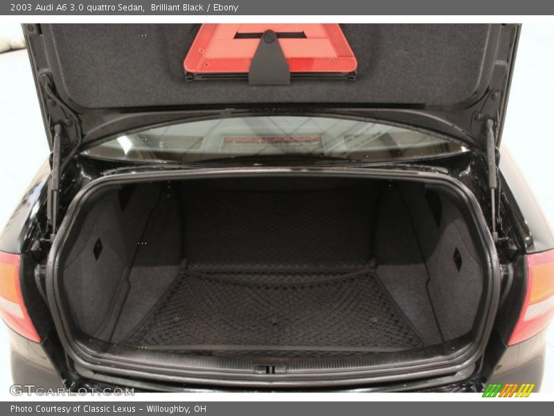  2003 A6 3.0 quattro Sedan Trunk