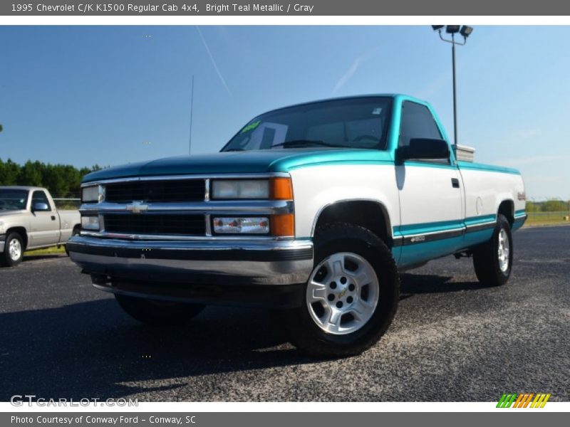 Front 3/4 View of 1995 C/K K1500 Regular Cab 4x4