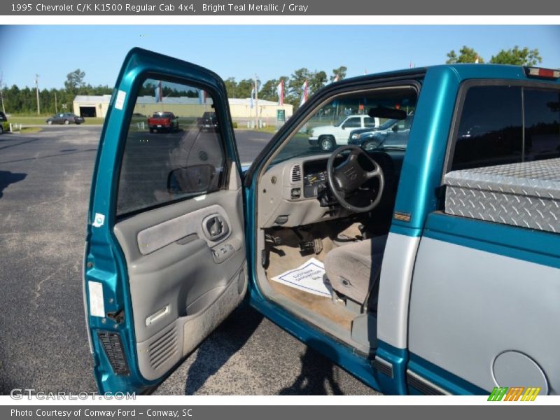 Bright Teal Metallic / Gray 1995 Chevrolet C/K K1500 Regular Cab 4x4