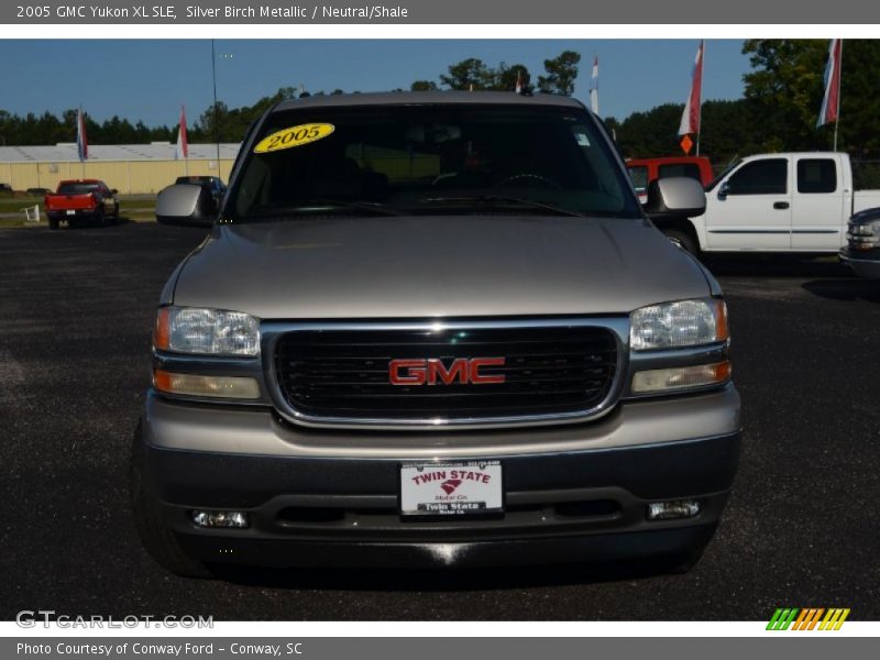 Silver Birch Metallic / Neutral/Shale 2005 GMC Yukon XL SLE