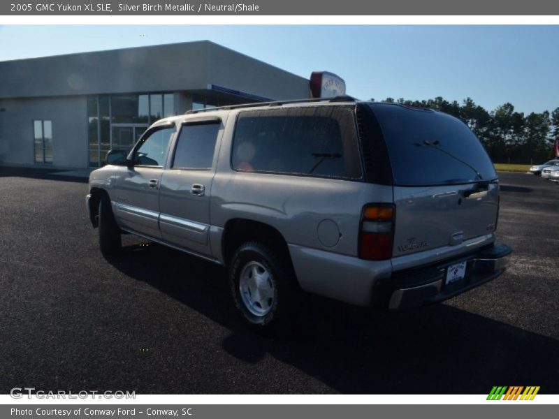 Silver Birch Metallic / Neutral/Shale 2005 GMC Yukon XL SLE