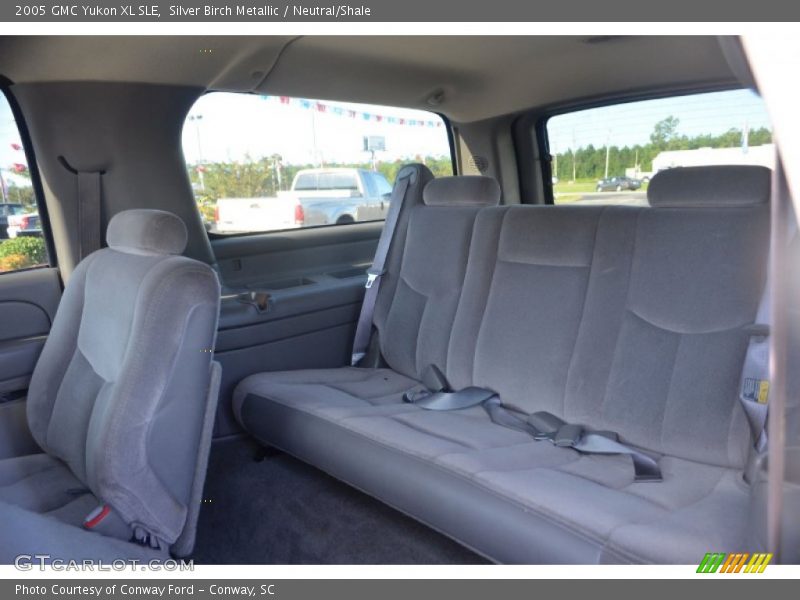 Silver Birch Metallic / Neutral/Shale 2005 GMC Yukon XL SLE