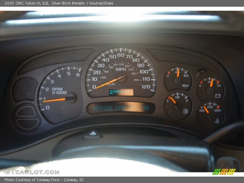 Silver Birch Metallic / Neutral/Shale 2005 GMC Yukon XL SLE