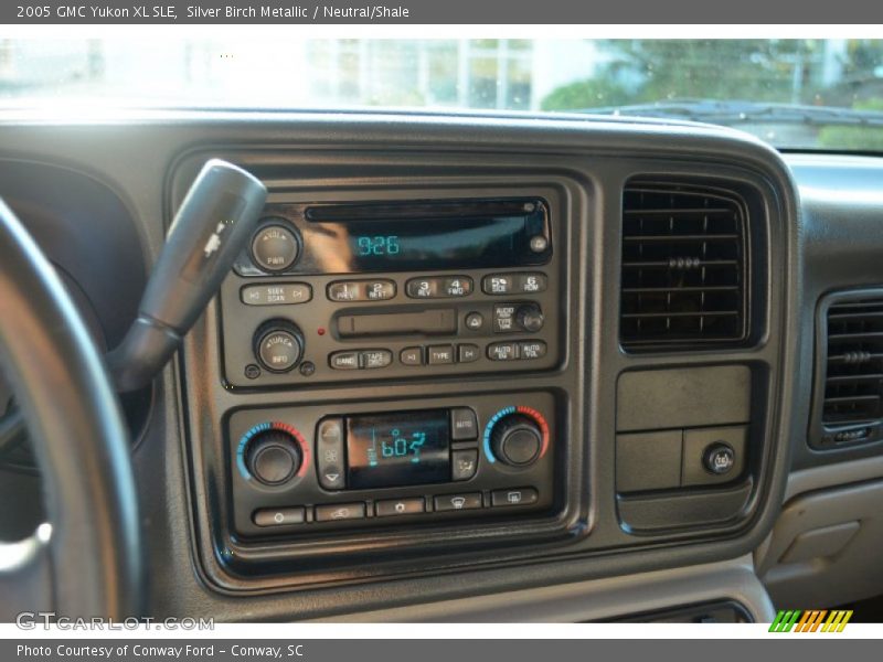 Silver Birch Metallic / Neutral/Shale 2005 GMC Yukon XL SLE