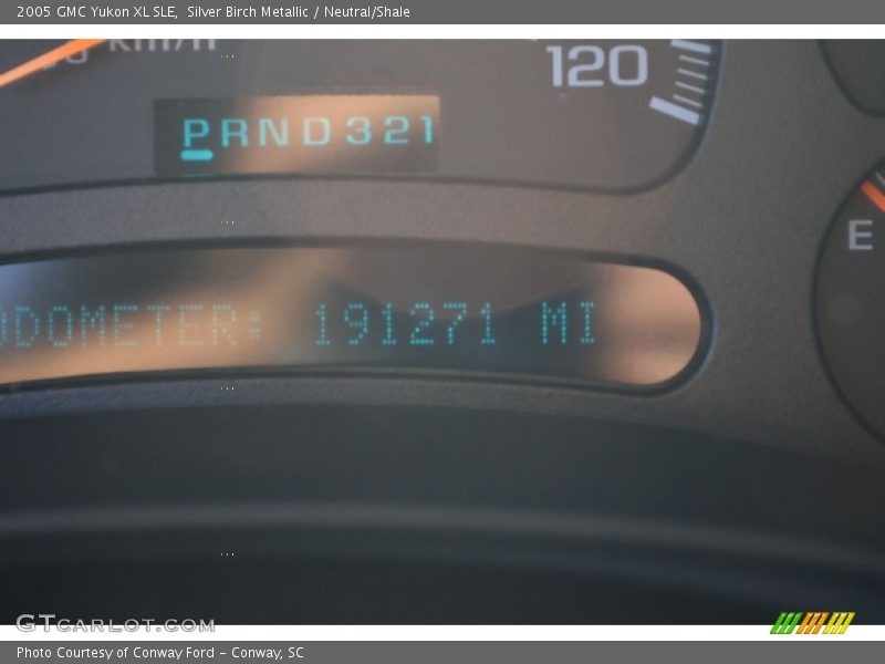 Silver Birch Metallic / Neutral/Shale 2005 GMC Yukon XL SLE