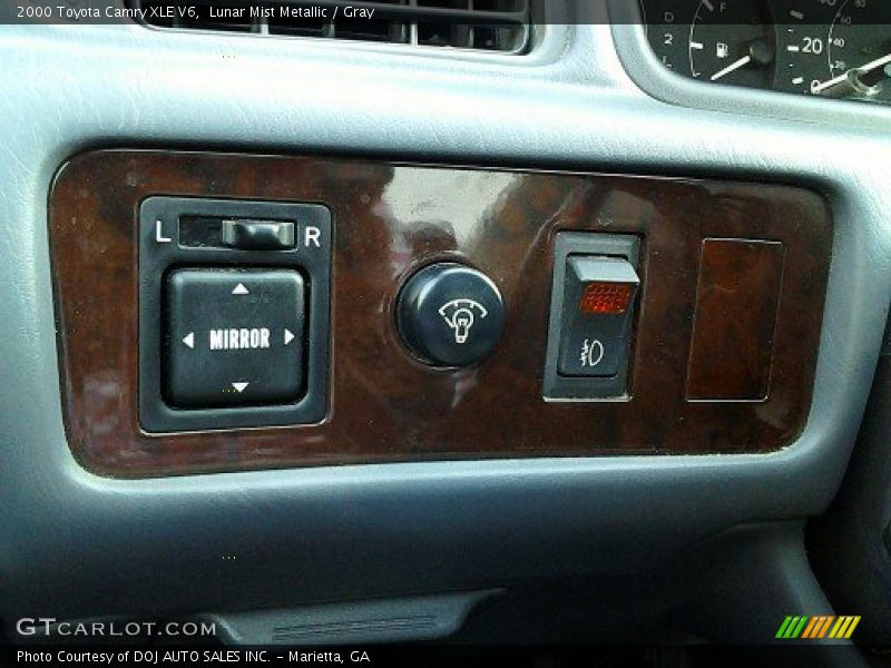 Lunar Mist Metallic / Gray 2000 Toyota Camry XLE V6