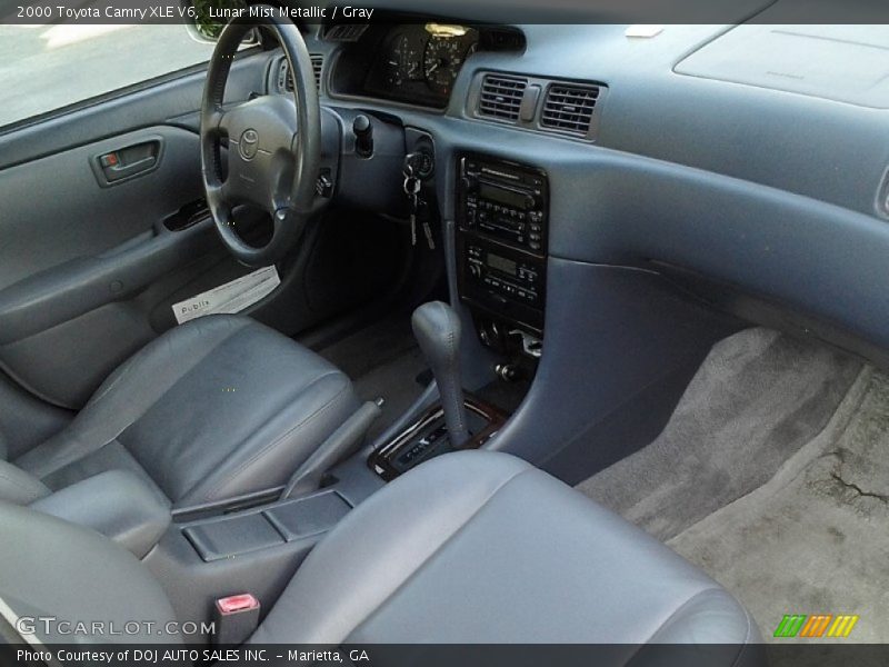 Lunar Mist Metallic / Gray 2000 Toyota Camry XLE V6
