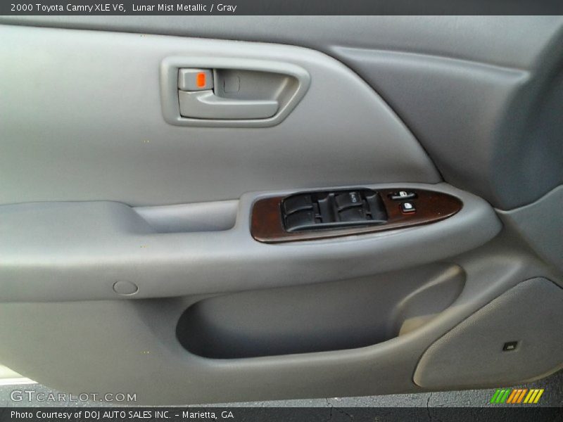 Lunar Mist Metallic / Gray 2000 Toyota Camry XLE V6