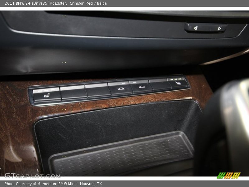 Controls of 2011 Z4 sDrive35i Roadster
