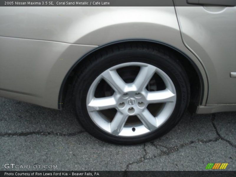 Coral Sand Metallic / Cafe Latte 2005 Nissan Maxima 3.5 SE