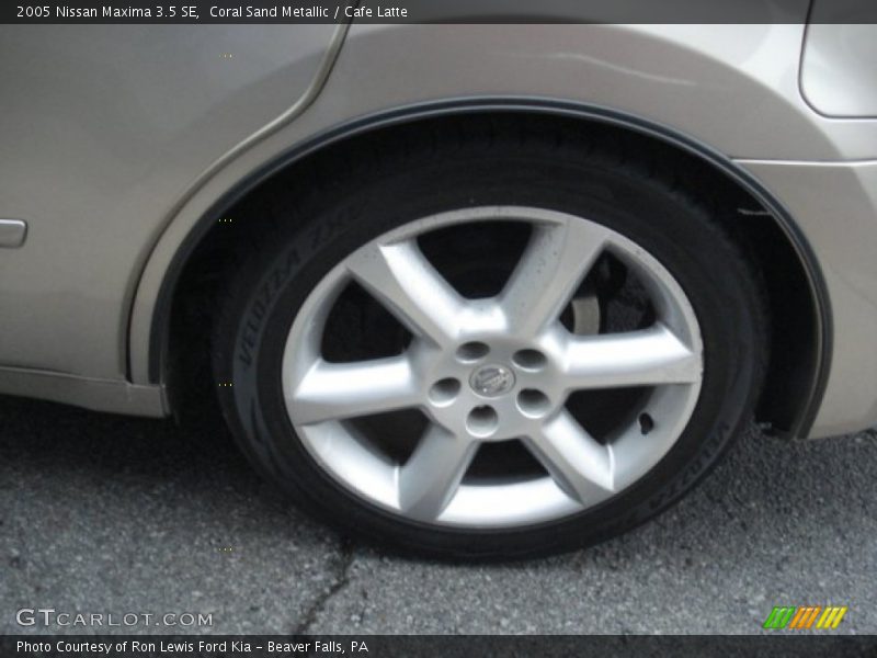 Coral Sand Metallic / Cafe Latte 2005 Nissan Maxima 3.5 SE