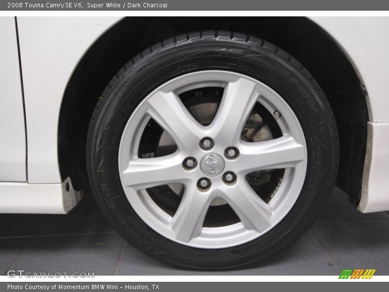 Super White / Dark Charcoal 2008 Toyota Camry SE V6