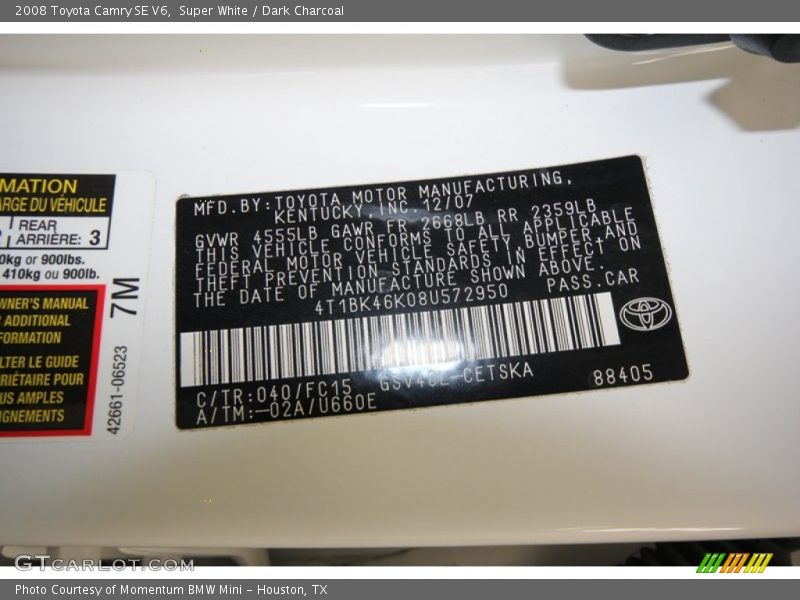 Super White / Dark Charcoal 2008 Toyota Camry SE V6