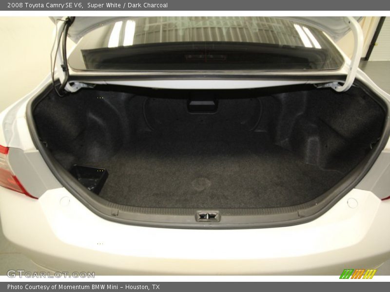 Super White / Dark Charcoal 2008 Toyota Camry SE V6
