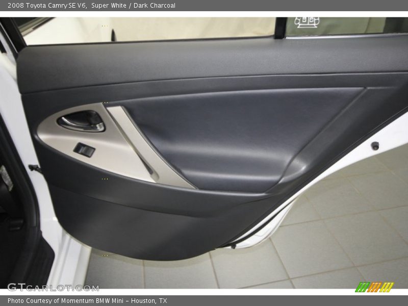 Super White / Dark Charcoal 2008 Toyota Camry SE V6