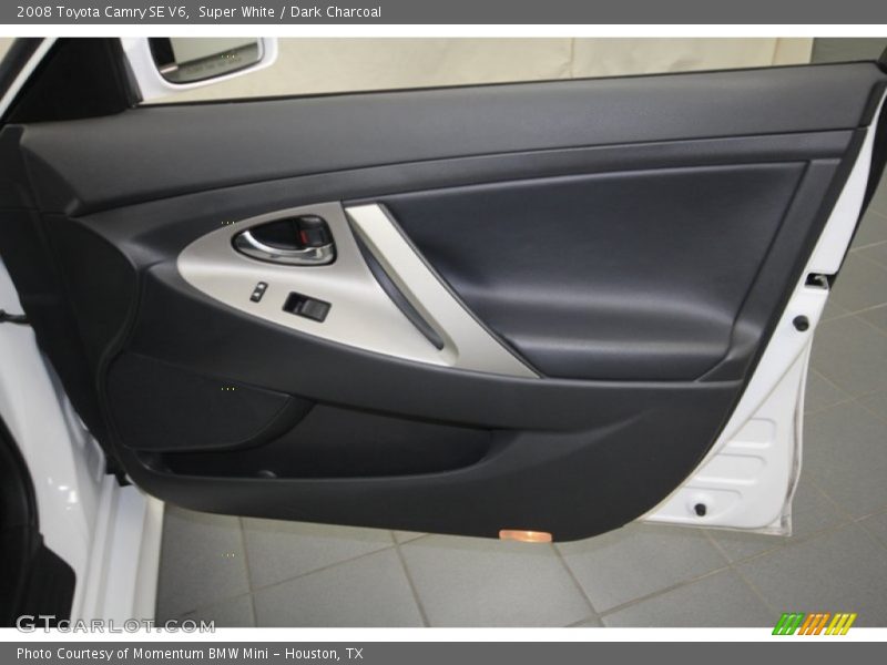 Super White / Dark Charcoal 2008 Toyota Camry SE V6
