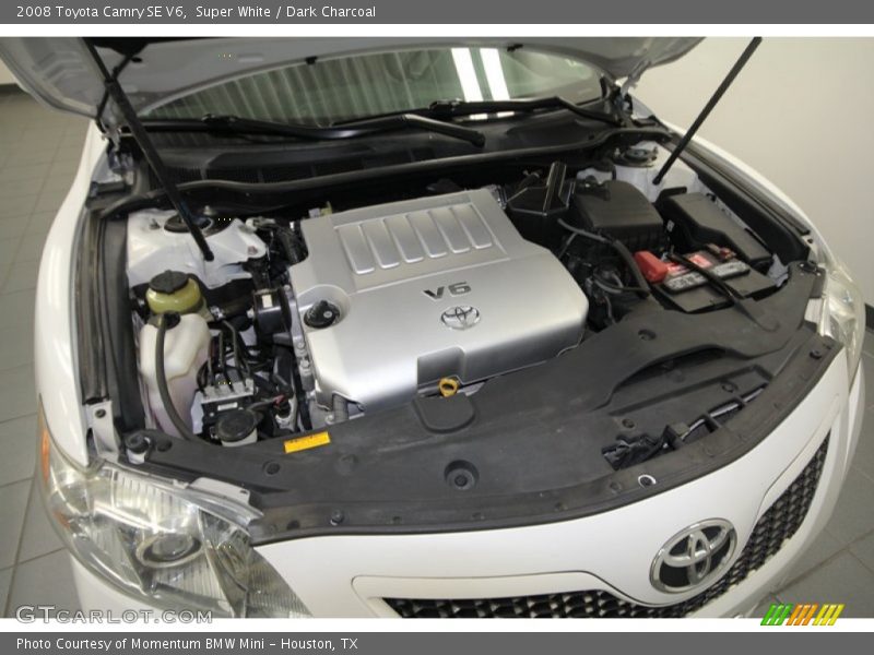Super White / Dark Charcoal 2008 Toyota Camry SE V6