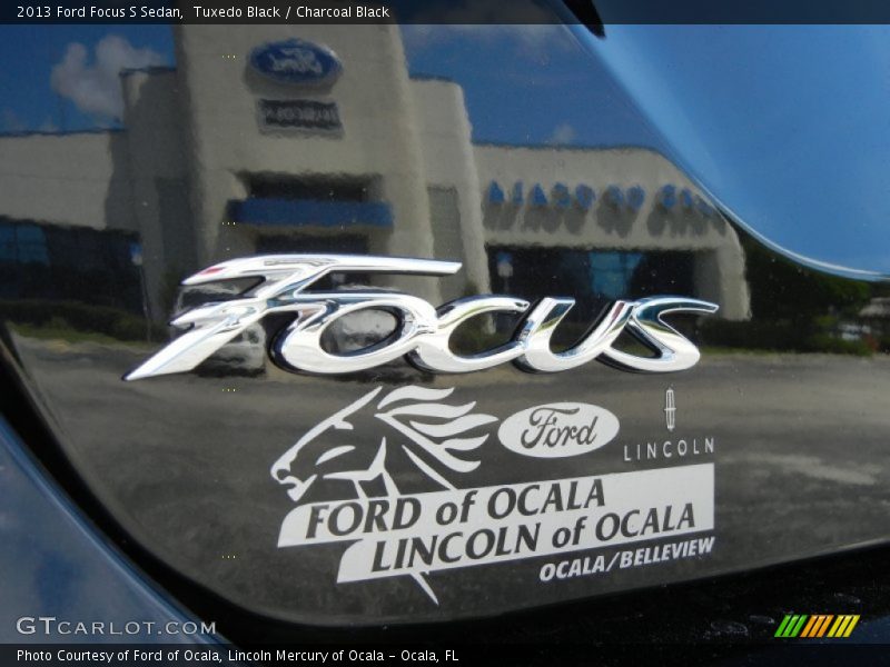 Tuxedo Black / Charcoal Black 2013 Ford Focus S Sedan